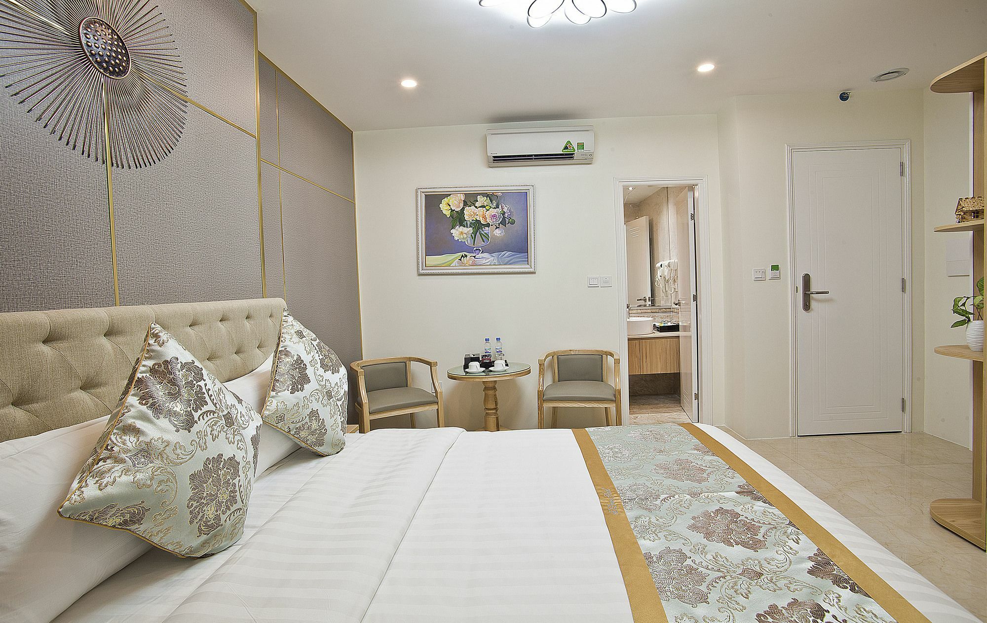 Dlmos Hanoi Hotel Экстерьер фото